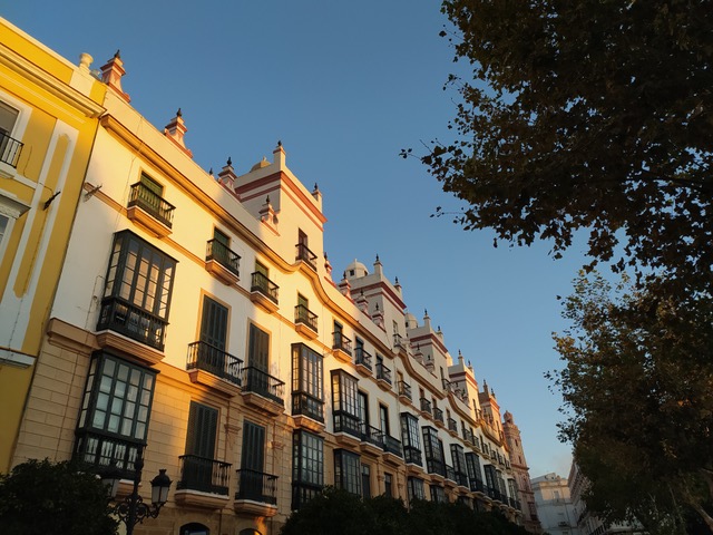 By Plaza de España. Photo © Karethe Linaae